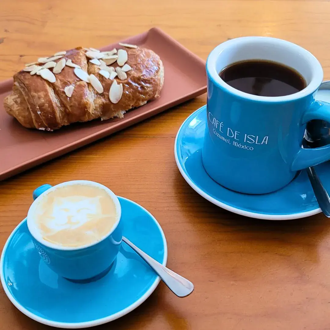 Specialty Coffee & Brunch in Cozumel Cafe De Isla Coffee in Cozumel, Mexico.