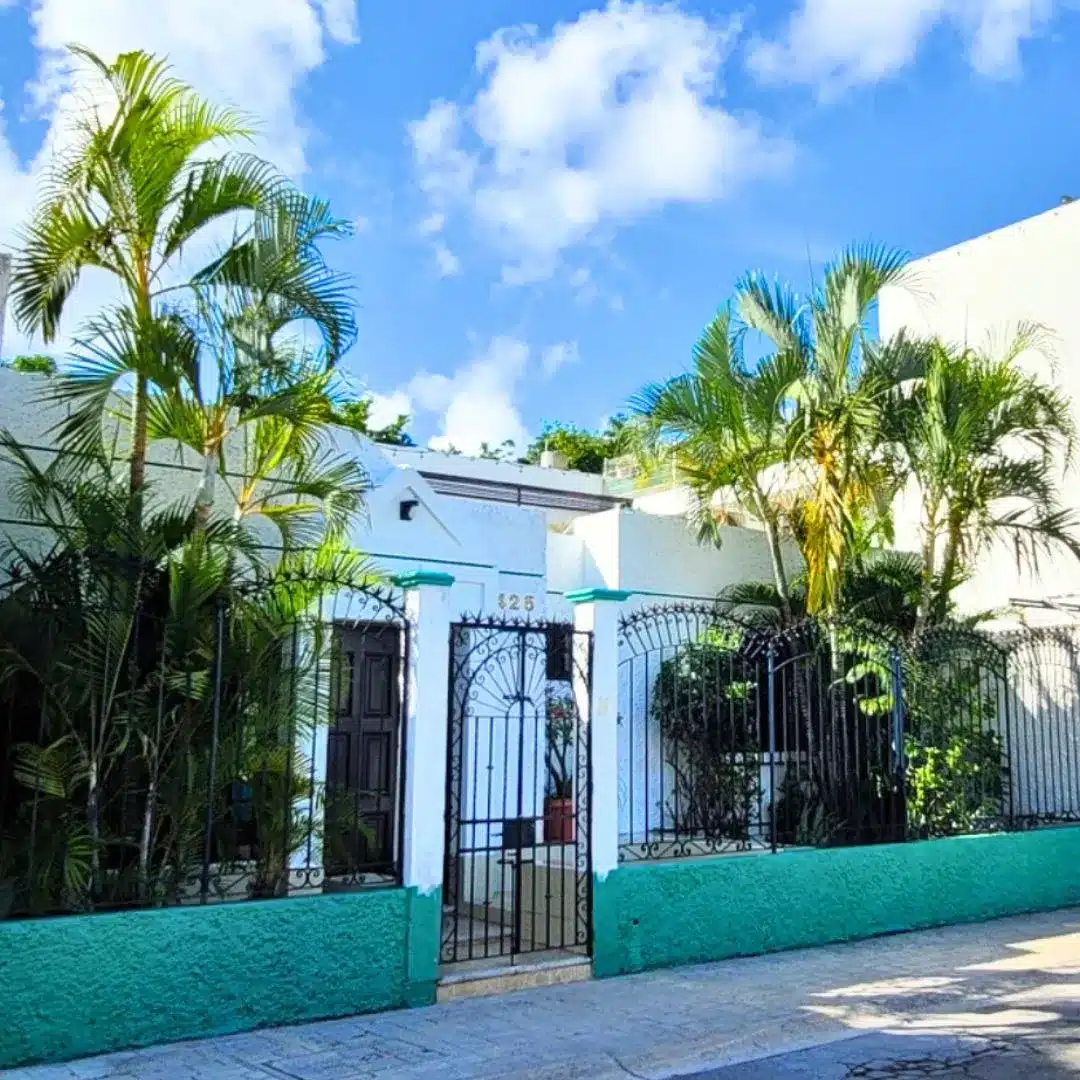 Cozumel Neighborhood Guide: Choose Your Stay Our old house in a Cozumel neighborhood, showcasing the diverse character of local areas.