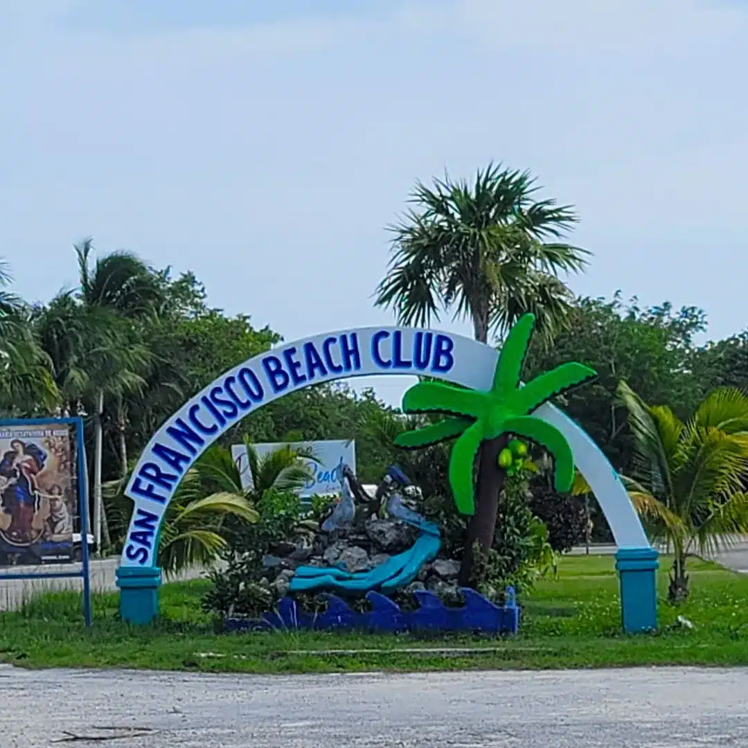 San Francisco Beach entrance with Cozumel taxi info